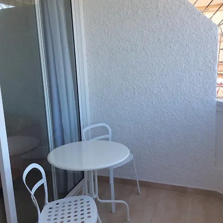 Appartamento With Terrace In Playa De Americas *