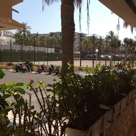 Daire With Terrace In Playa De Americas