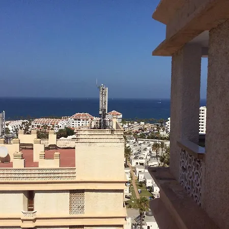 Daire With Terrace In Playa De Americas *