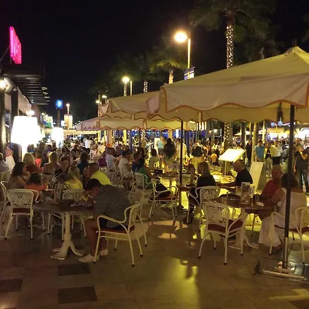 Daire With Terrace In Playa De Americas
