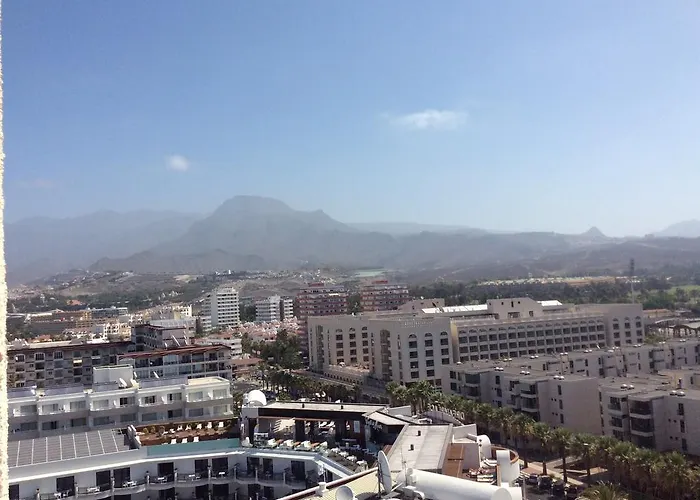 דירה With Terrace In Playa De Americas *